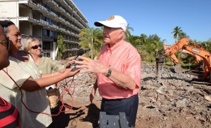 Visite de chantier ce matin pour Gaston Flosse au tunnel de Punaauia © Présidence 