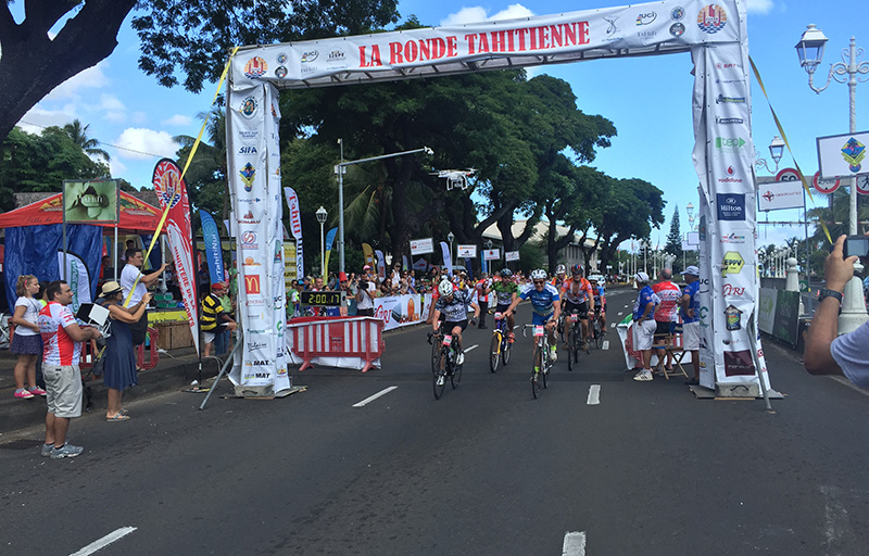 Henri Sannier a franchi la ligne d'arrivée en 2h. © Lucie Rabréaud