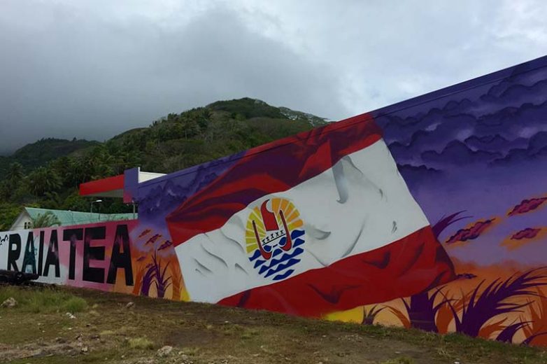 Hommage à La Polynesie Française et à Raiatea par le graffeur danois SOTEN~1