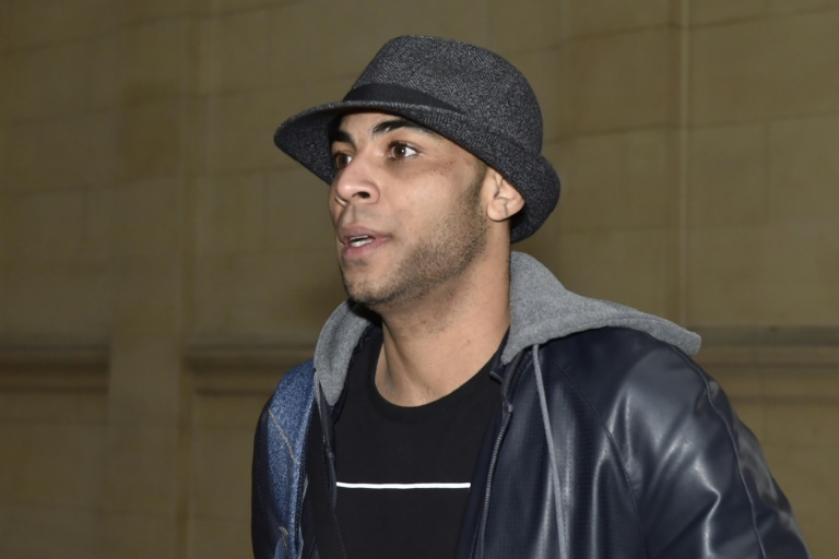 La star du volley Earvin Ngapeth arrive au tribunal à Paris le 22 février 2016. © AFP