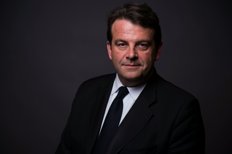 Thierry Solère, député Les Républicains, pose le 23 mars 2016 à Paris. © AFP