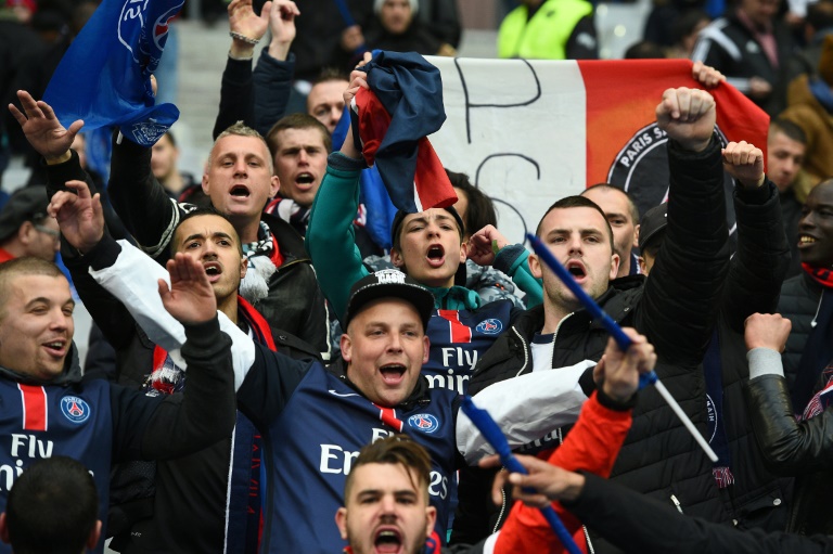 Supporteurs du PSG lors de la finale de la Coupe de la Ligue face à Lille au Stade de France, le 23 avril 2016 . © AFP